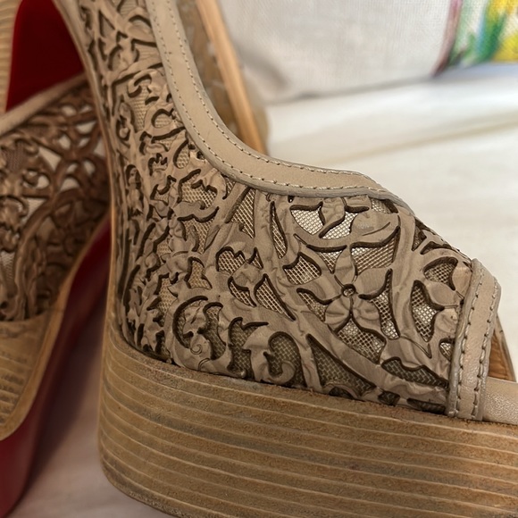 Christian Louboutin Size: 40 US 10 - Picture 4 of 5